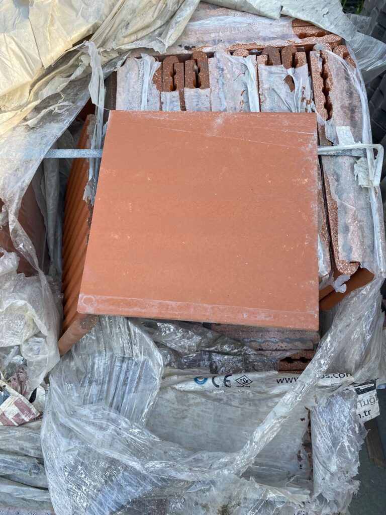 25x25x1,5 cm Terracotta Zemin Kaplama Karosu (Doğal Pişmiş Toprak)