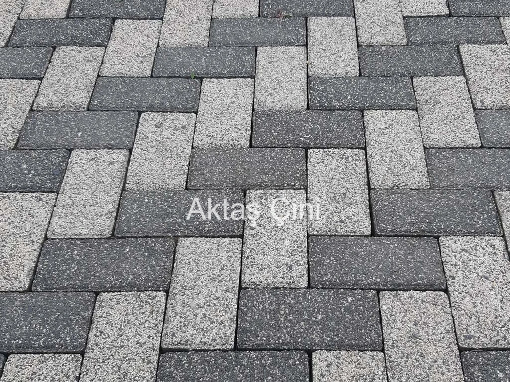 Kilitli beton parke taşı uygulaması ve renk seçenekleri