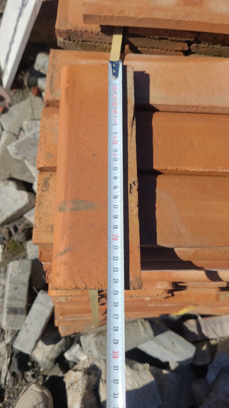 25×8 Doğal Cotto Süpürgelik Elemanı