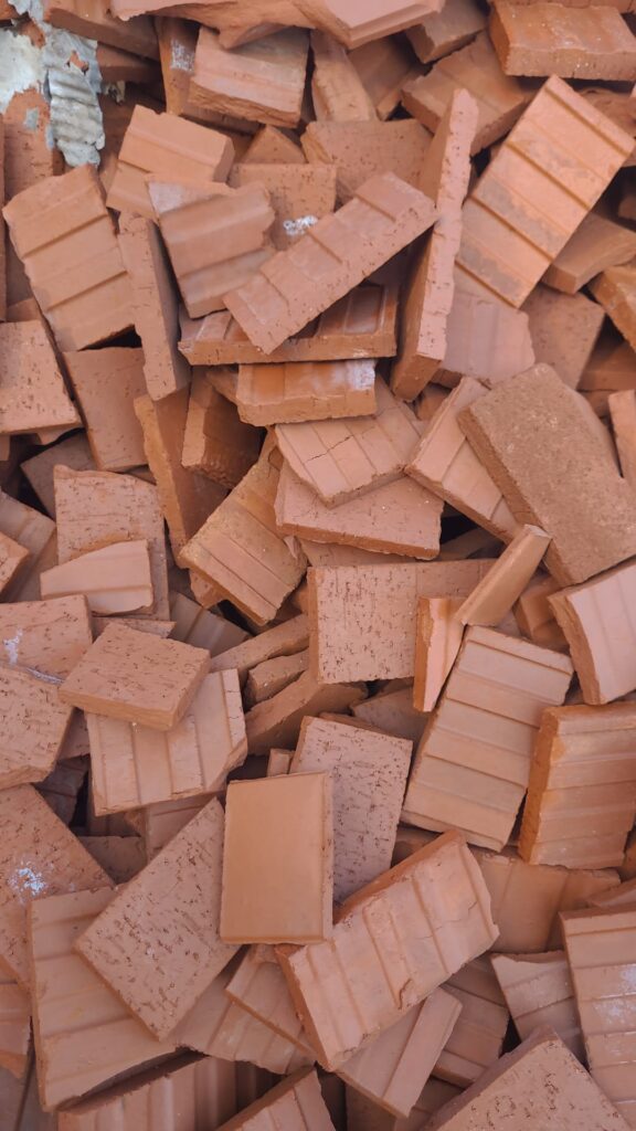 Klinker İrmik – Doğal Kırılmış Tuğla Dekorasyon Taşı