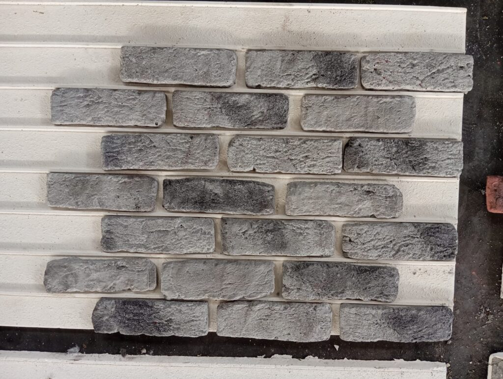 Siyah Efektli Dekoratif Kültür Tuğlası (Antrasit Harman)