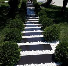 Bazalt Adım Taşı 30×60 – Dayanıklılık ve Prestij