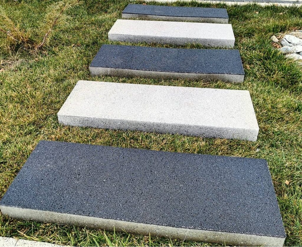 40×80 Adım Taşı – Geniş ve Konforlu Yürüyüş Alanı