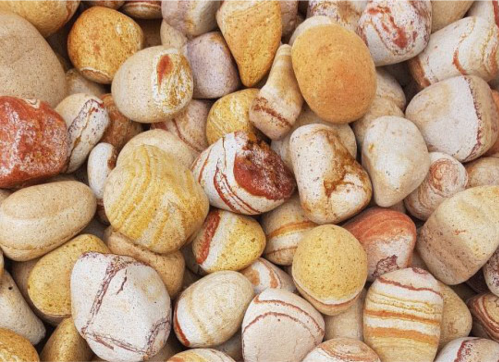 Sarı çizgili rainbow dolomit çakıl taşı 2–4 cm